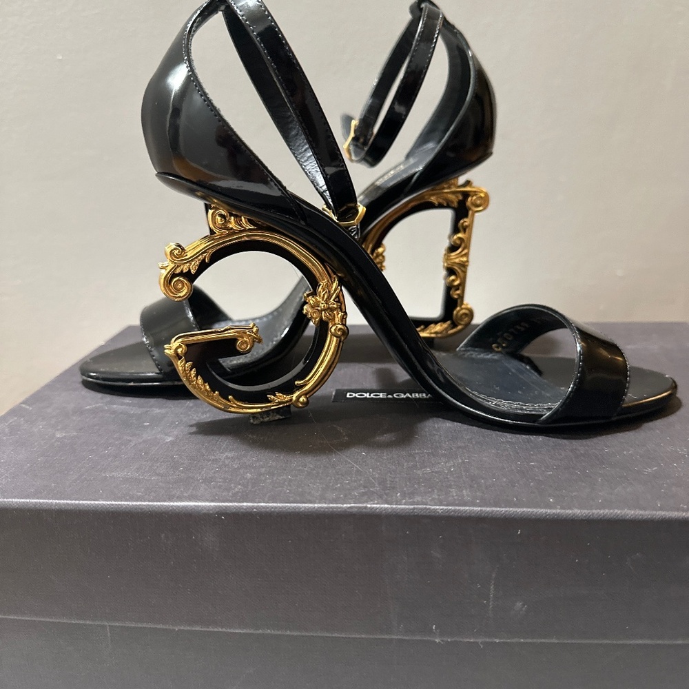 Sculpted heel, 4.25" (105mm)